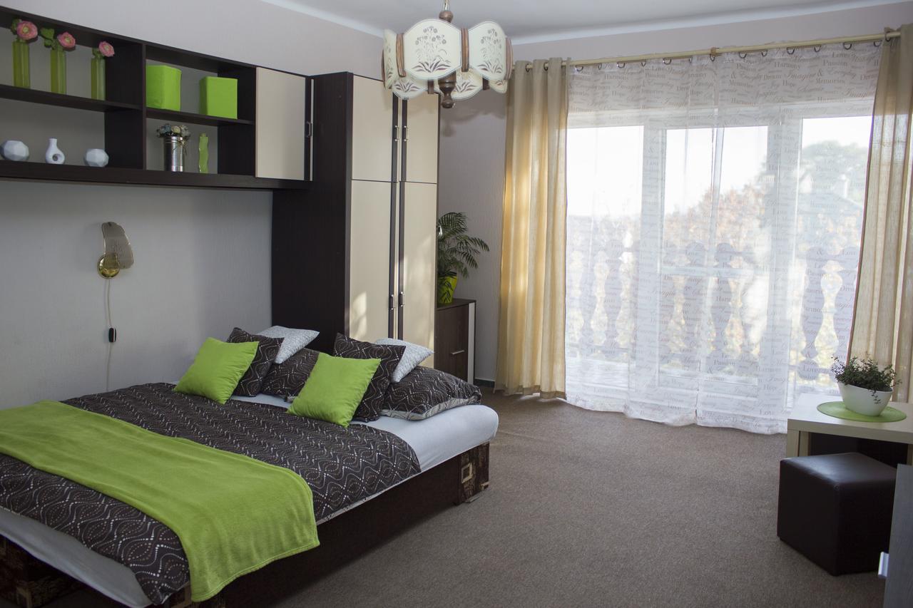 Gabi Apartman Gyenesdiás Kültér fotó
